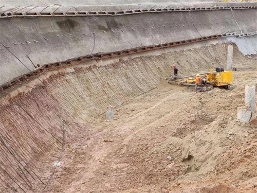 金平基坑边坡加固